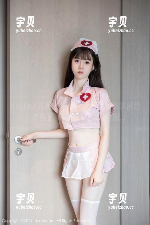 Xiuren秀人网 - 杜viki的旅拍当季精选：套图里藏着她的缤纷与奇趣...
