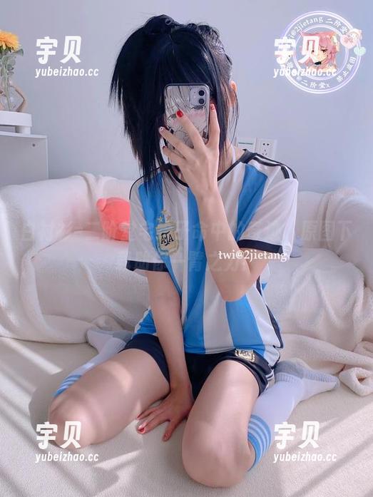 白衬衫=二阶堂宅绘子命中的奇迹，原图下载助你一臂之力！
