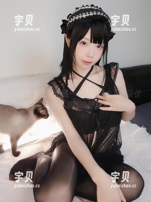 加藤惠兔女郎场照——这可是十万珍吱伏特的最新作品集哦，脑洞大开中...