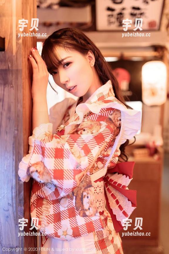 嗲囡囡 - Emily尹菲发扬学姐气质，图包合集果然不一般