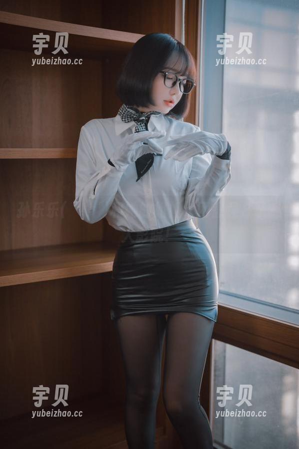 孙乐乐(손예은)和她的姐姐，网盘竟成了私人影院！