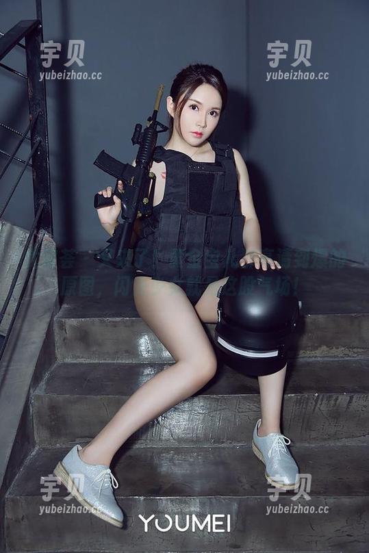 尤蜜荟 - 又来了！黄金宝儿那高清到爆的原图，闪光少女就是这股气场！