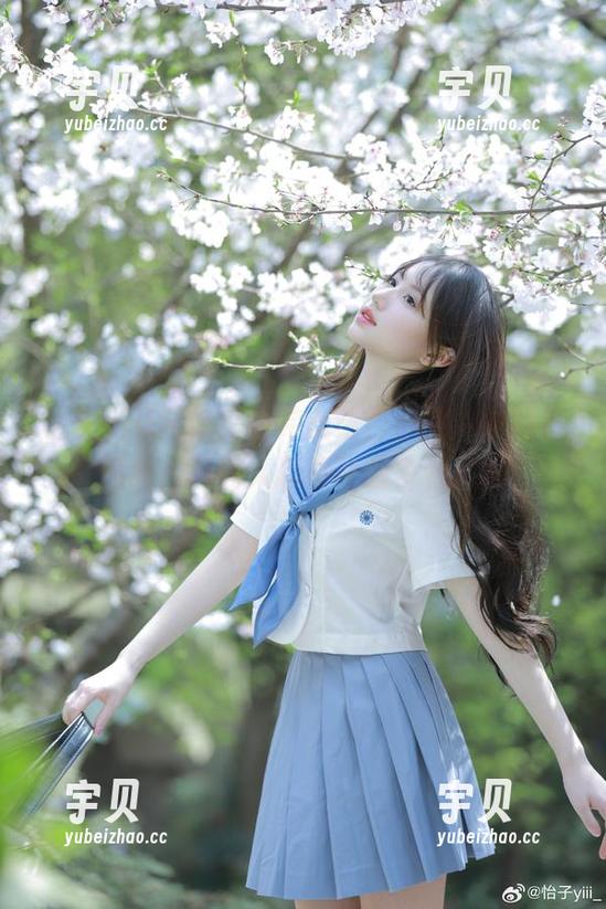 怡子yiii 怡子yiii和修女的完美结合,照片中的小插曲,真让人忍不住想多看几眼