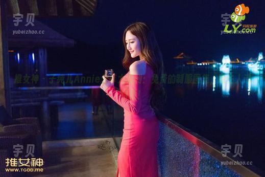 推女神 - 子纯儿Annie分享大福利：免费的制服图集，陌生人请自重！