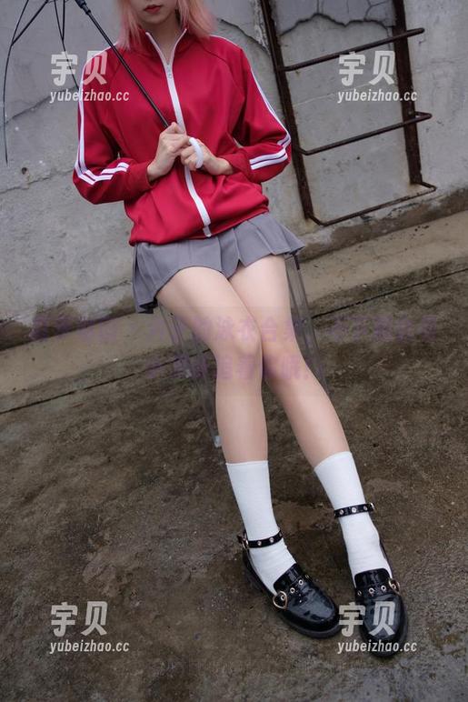 森萝财团 - 卉子的泳衣合集，不下载会有小龙虾追着你哦！