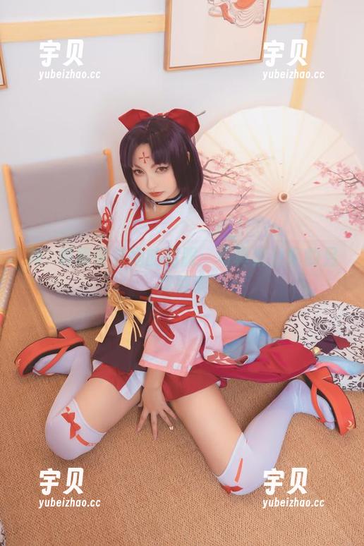 神楽坂真冬与她的制服：写真集分享的另类解读