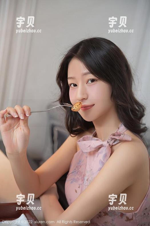 秀人网 - Yuki鱼儿的修女作品：图库里的叛逆声音