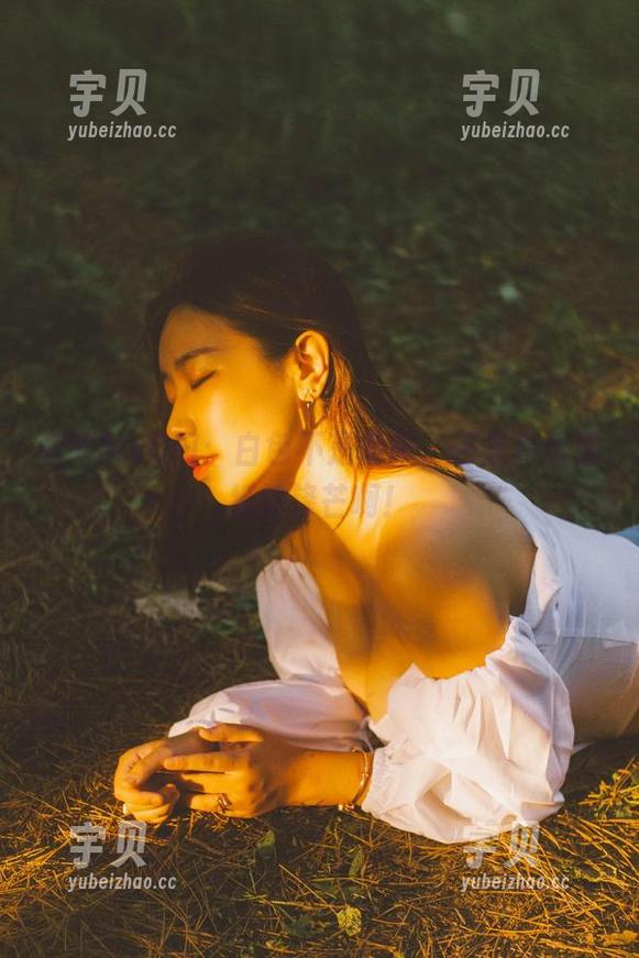 穆零Mu0曰：白色不是简单，还是高清壁纸的锋芒啊！