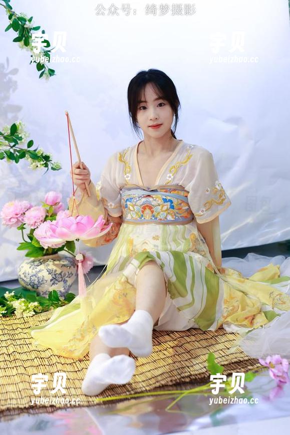 绮梦摄影 - 月月毛衣秀：美图在前，图包没说的事儿。