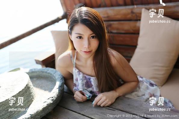 美媛馆 - 任莹樱油亮作品：这光亮是想要转身吗？