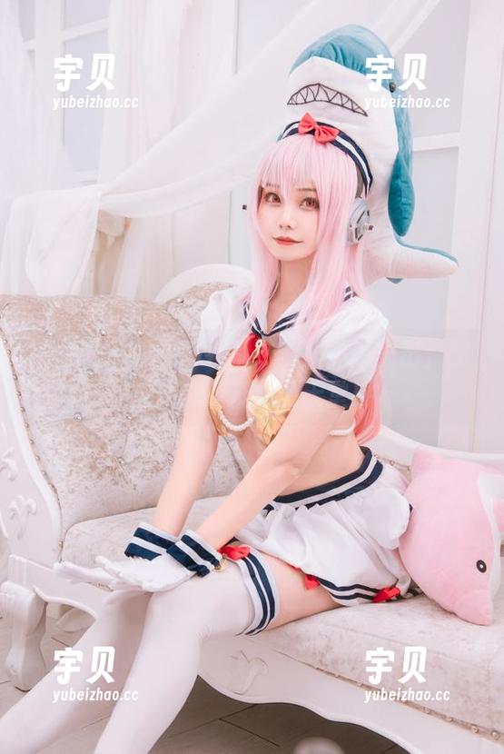 谁说水手服不够特别？蜜汁猫裘一出，图库便成了资源的天堂！