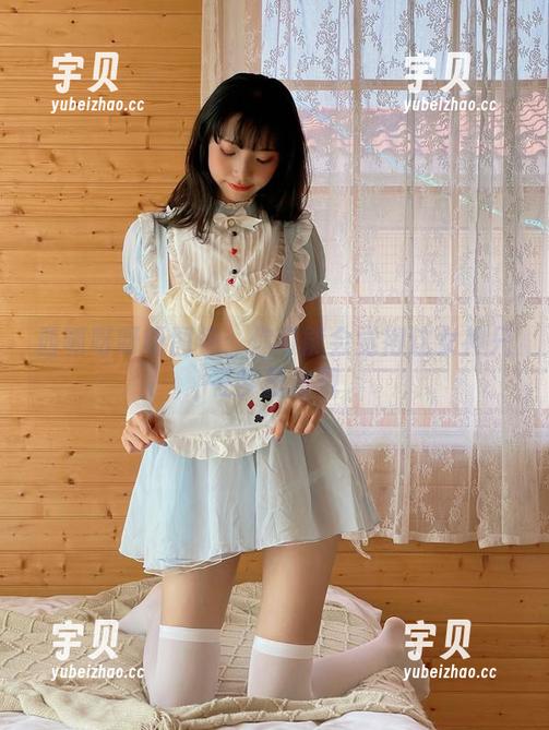 西呱呀呀呀图包：你可能会觉得这女神只在梦里出现