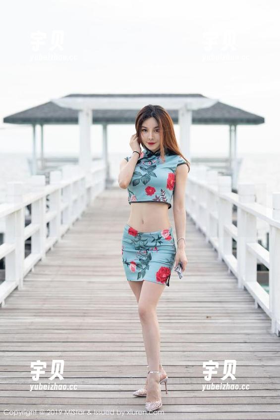 魅妍社 - Ashely丽丽的福利时刻：谁说秘书工作无趣？