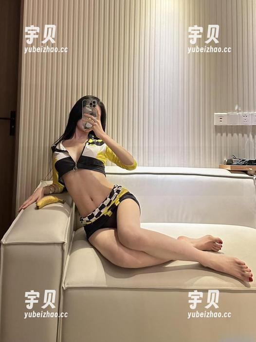 微密圈 - 黎允熙的少女更新，图片里多少隐藏的表情啊？