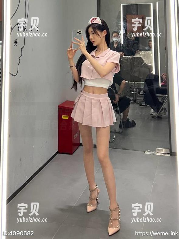 微密圈 - 黎允熙又来搞事情，紫色珍珠丁裤图包合集，你准备好了吗？